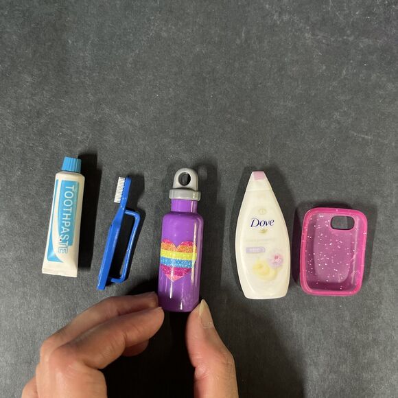 8 Doll Accessories Travel Lot Rolling‎ Luggage,Purse,Backpack,Toothbrush Set Etc - Picture 5 of 12